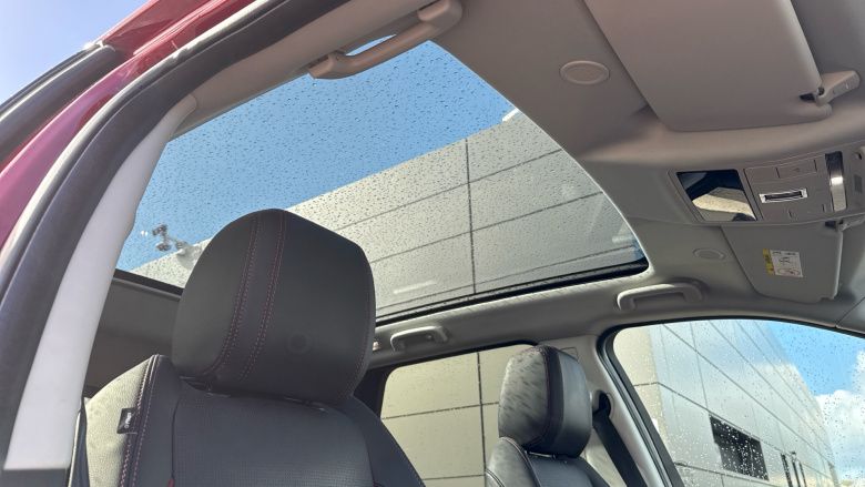 Land Rover Discovery Sport 1.5 P300e R-Dynamic SE 5dr Auto [5 Seat] Station Wagon